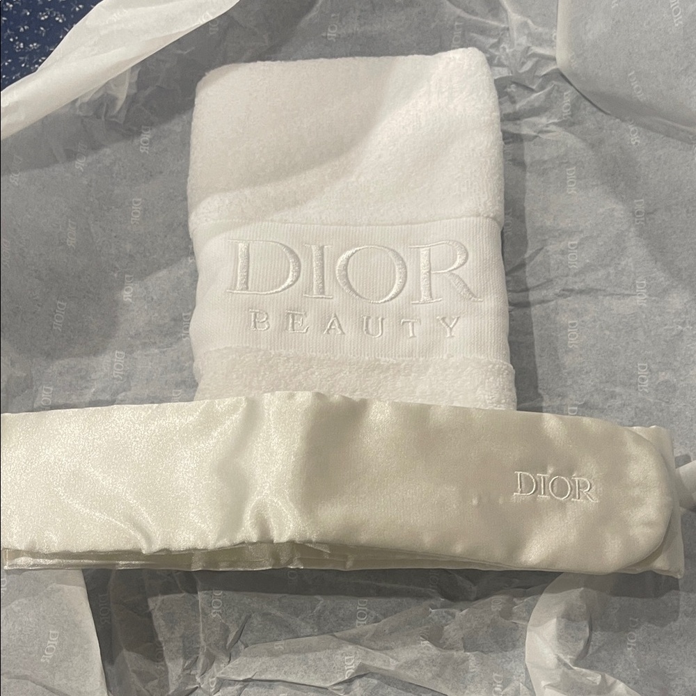 Dior White and Gold Pouch platinum set 4 item bundle - Picture 7 of 7